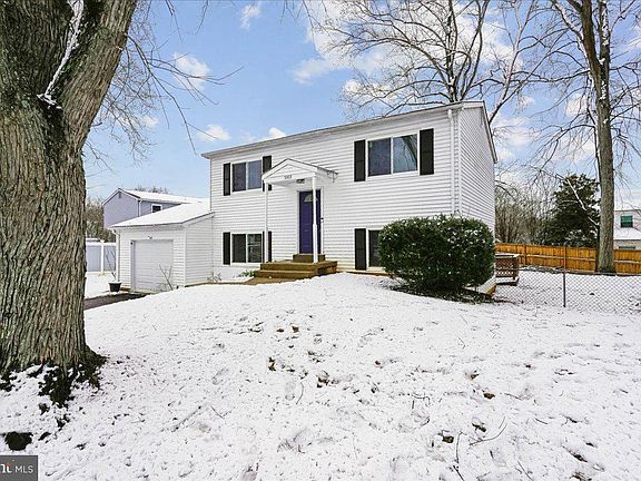 4th image of 5303 Stockton Ct