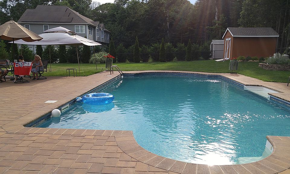 2nd image of 19 Lake Ter