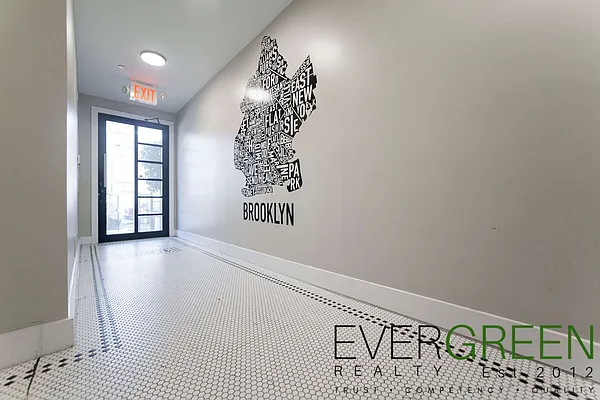 Rented by Pinn Realty | media 10