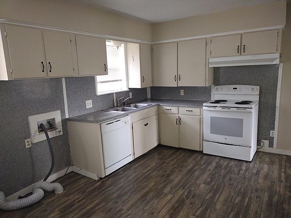 4th image of 405 E Skiles Ave
