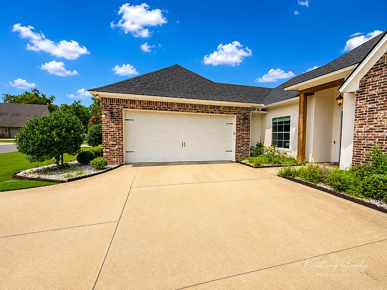 8820 Beau Chene Dr — Photo 10