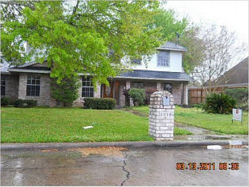 1st image of 3019 La Quinta Dr