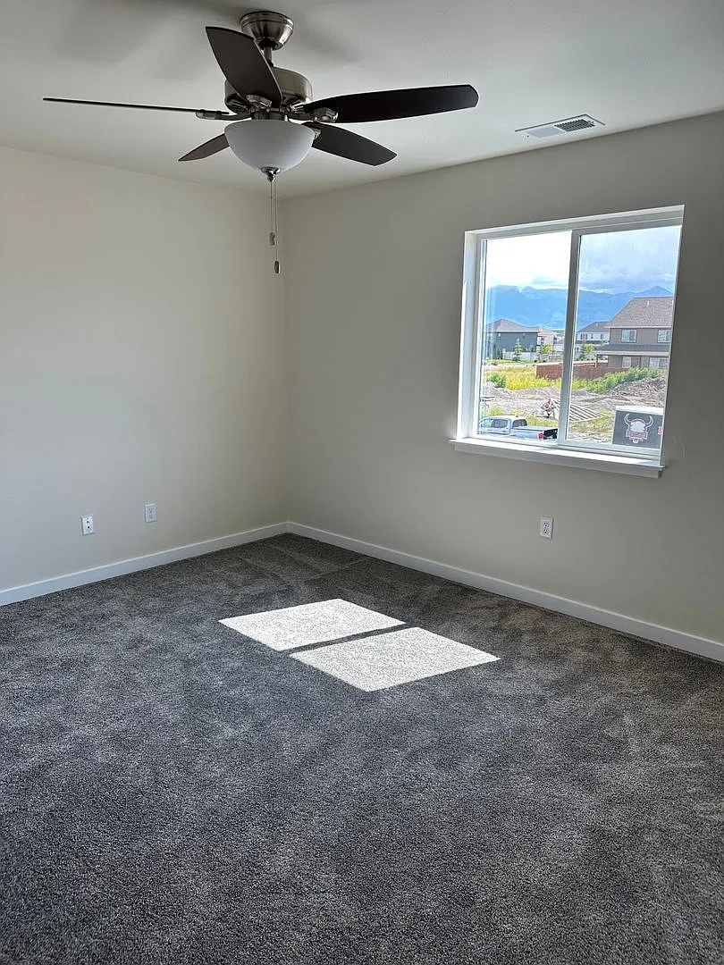 709 Black Diamond — Photo 2