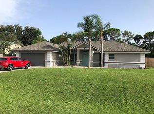 144 Wickliffe Dr, Naples, FL 34110