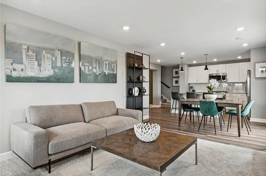 3 bed, 1800 sqft, $3,050 — Photo 2