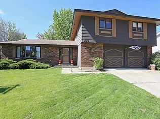 827 Pinehurst Ln, Schaumburg, IL 60193