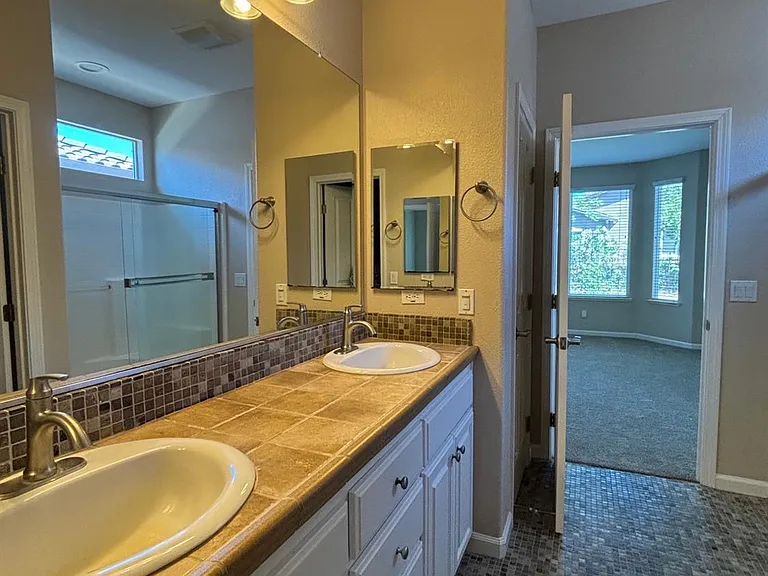 505 Marianna Pl — Photo 16