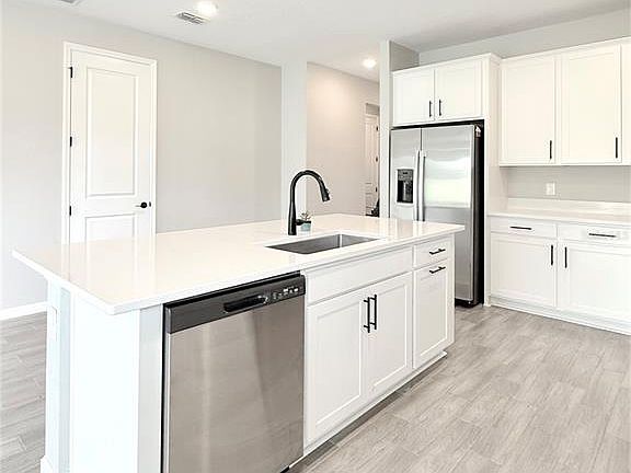 5th image of 10157 SPRING LAKE DRIVE