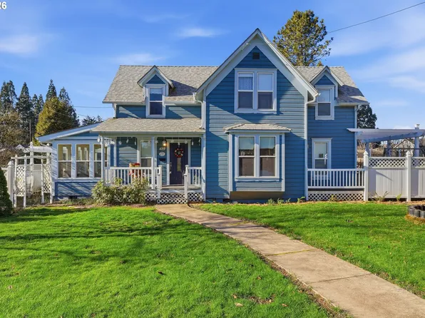 429 S Main St, Newberg, OR 97132
