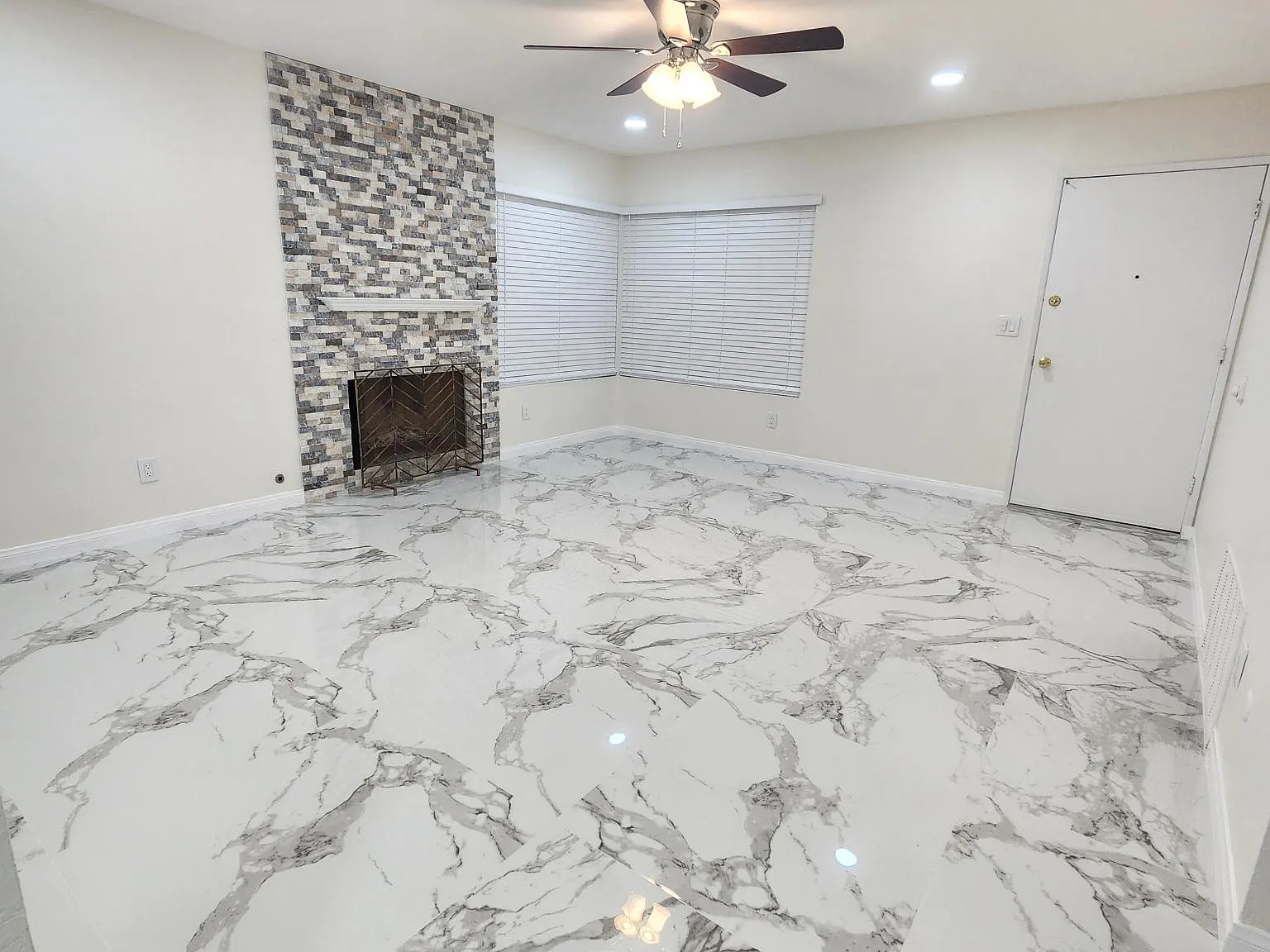 3003 Villa Adolee — Photo 2