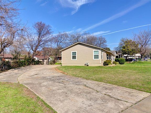 3rd image of 5012 Wilmington Dr