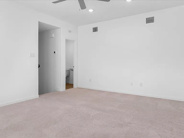 812 Morwenna Rd — Photo 12