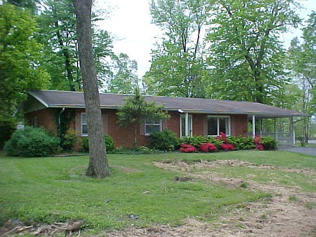 1st image of 101 Valley View Dr