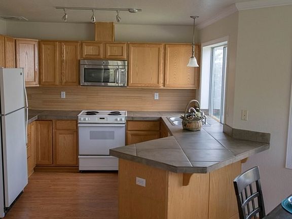 5th image of 3117 241st St E