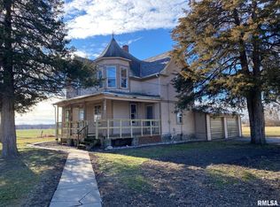 401 S Gillham St, West Pt, IL 62380