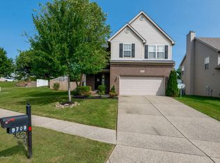 9709 Collier Ln, Louisville, KY 40291