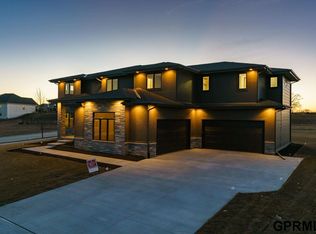 10906 S 175th St, Gretna, NE 68028