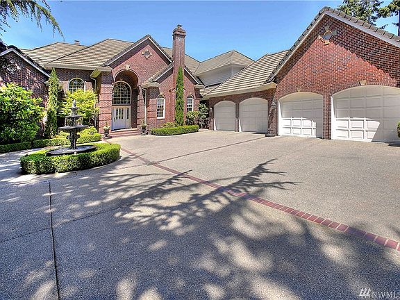 3rd image of 84 Country Club Dr SW