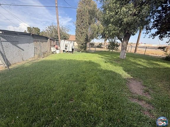 5th image of 694 S 14th St