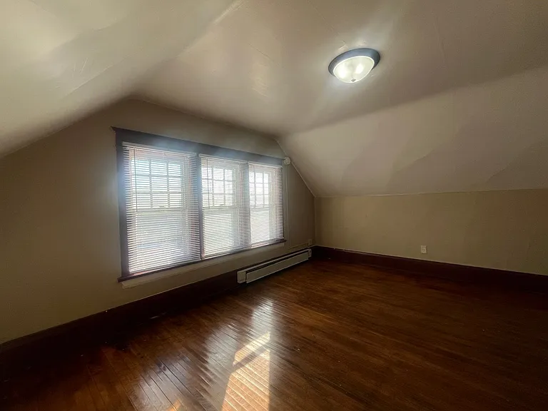 125 Como Ave — Photo 10