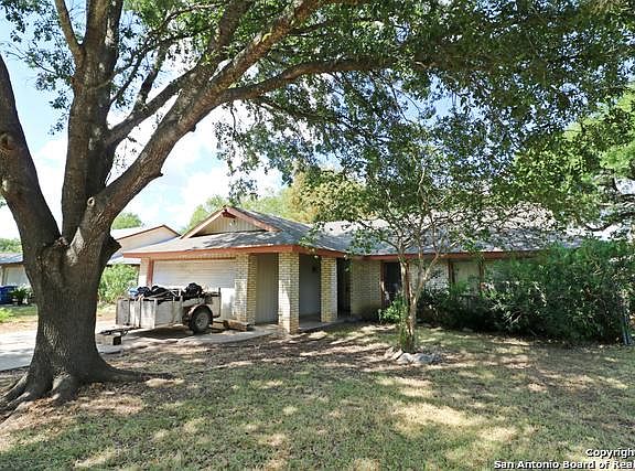 2nd image of 4631 La Loma St