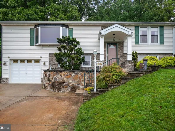 514 Penny Ln, Cockeysville, MD 21030