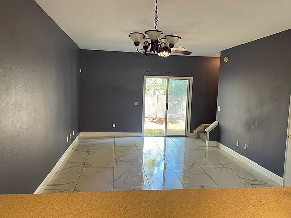 5th image of 663 Scrub Jay Dr