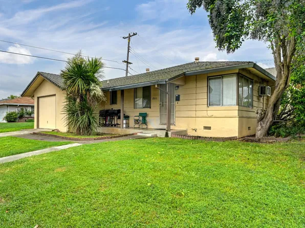 7101 21st St, Sacramento, CA 95822