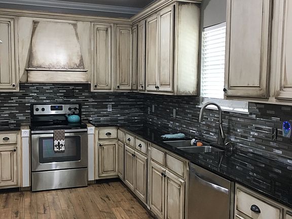 2nd image of 109 Rollingwood Dr