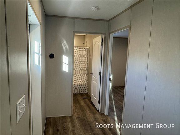 4th image of 666 S Bluff St #409
