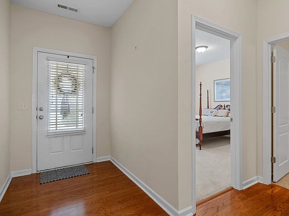 2nd image of 229 Medoc Ln