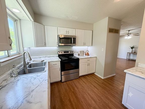 4th image of 7031 NW Chapel Woods Ln