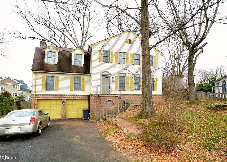 2nd image of 605 Sideling Ct NE
