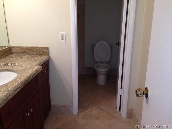 4th image of 22 Salamanca Ave APT 605