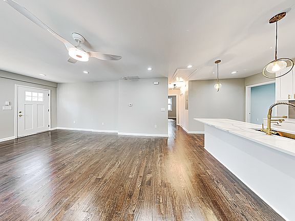 3rd image of 492 Elbridge Dr NW