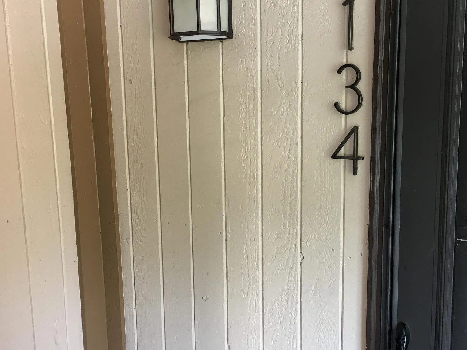 134 Hillsboro Pl — Photo 1