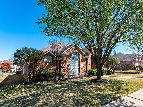 3rd image of 1505 Hill Creek Dr