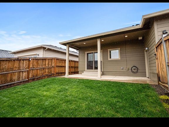 4th image of 2569 Tiffin Way