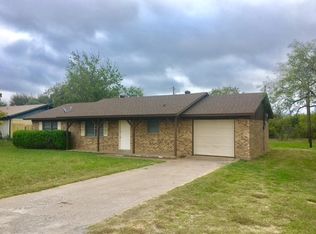 318 Vista Dr, Granbury, TX 76049