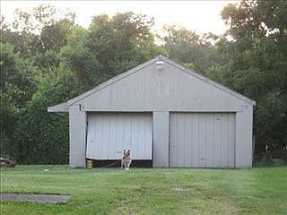 3rd image of 29 N Lawson Ave