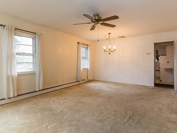 3rd image of 9 North St