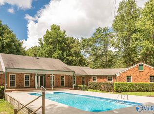 33 Shadowfax Farm Rd, Grant, AL 35747