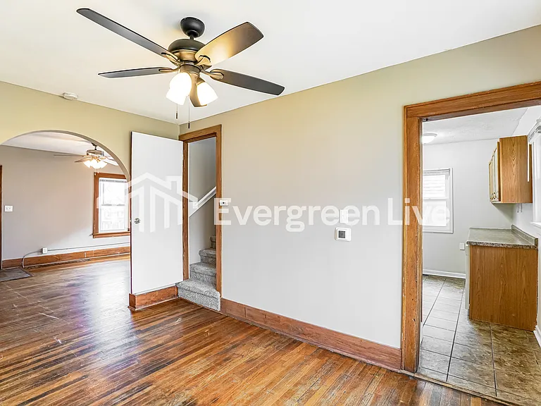 5027 Maple St — Photo 5