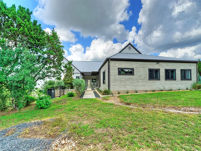 5513 Great Divide Dr — Photo 3