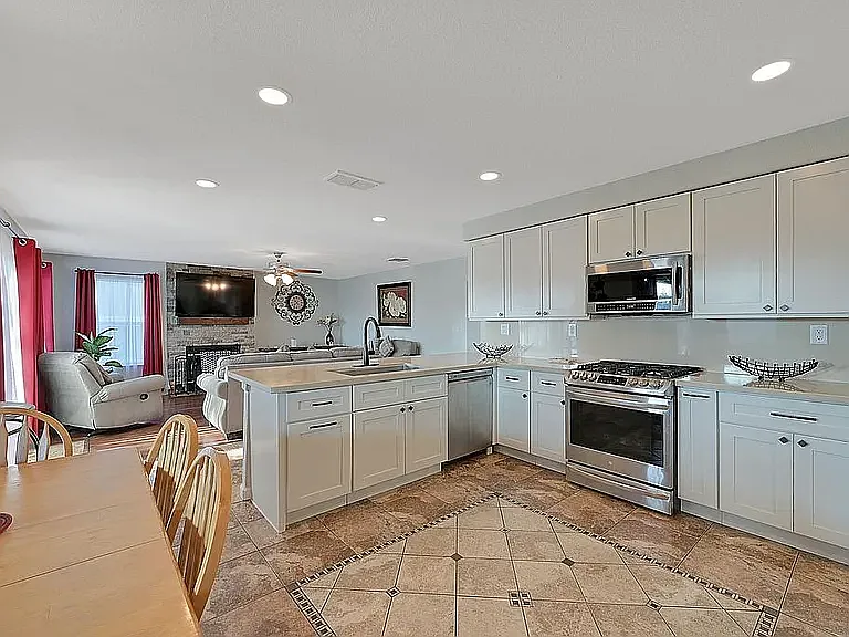 2052 Gold River Dr — Photo 15