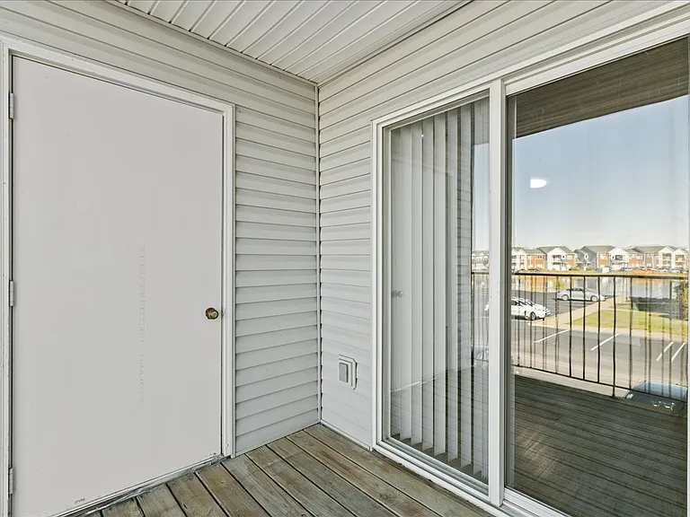 Cross Lake Apartments — Photo 48