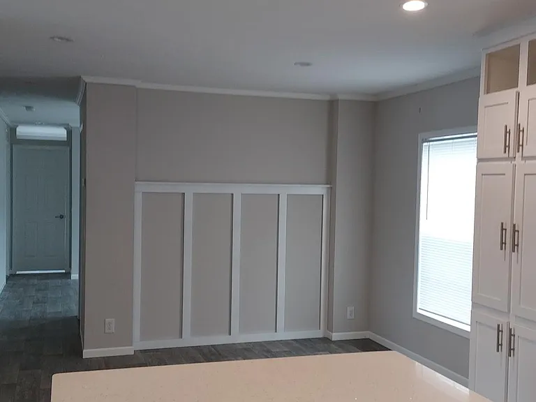 6445 Hamlet Way — Photo 8