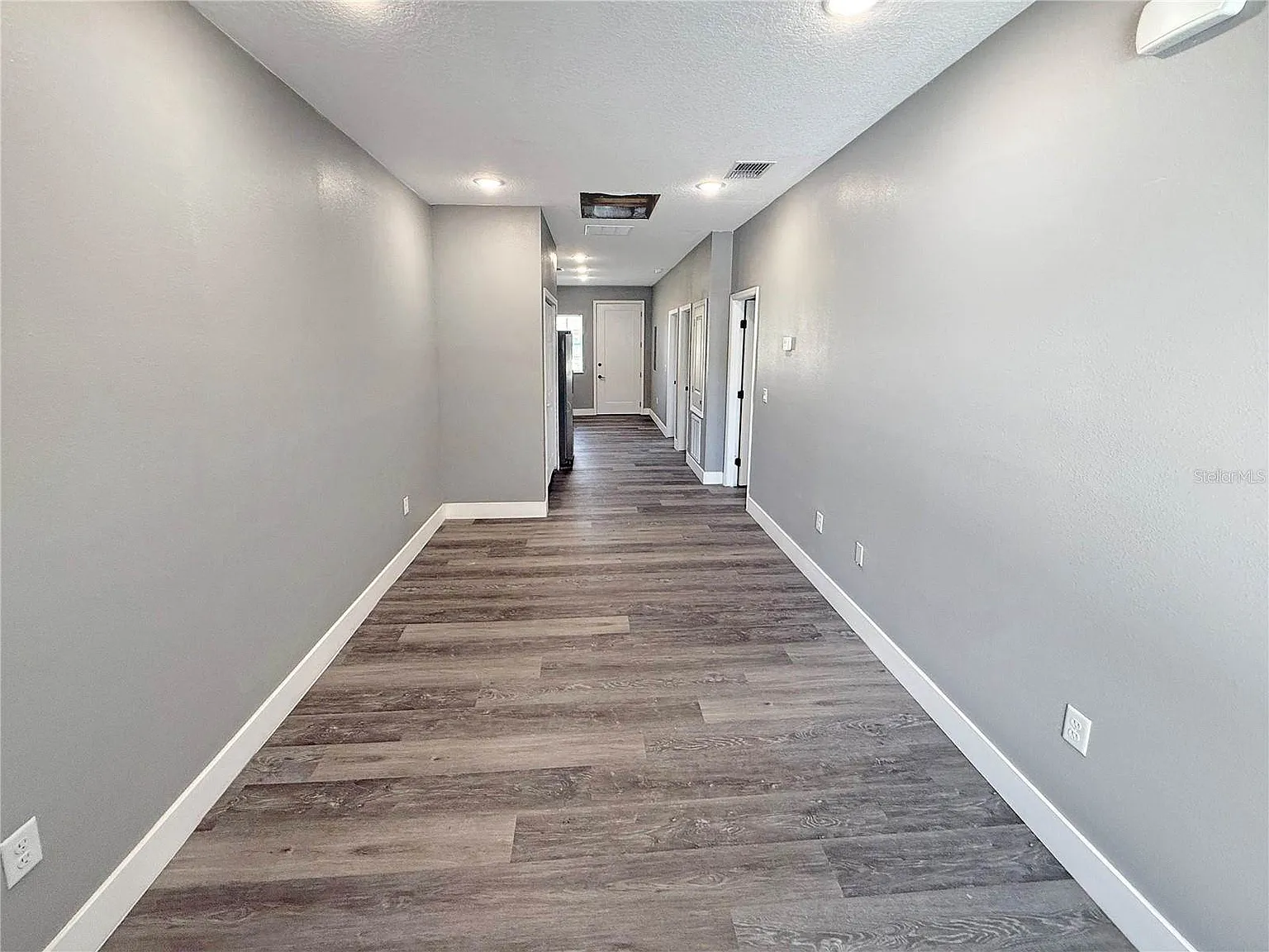 3 bed, 1005 sqft, $1,400 — Photo 4