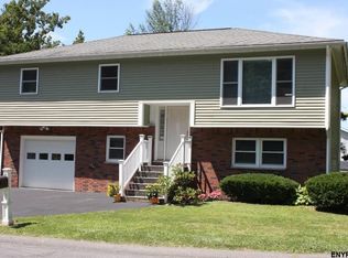 10 Cottage Ave, Albany, NY 12203