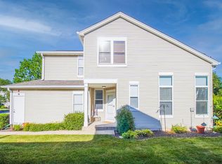 179 Woodland Cir, North Aurora, IL 60542
